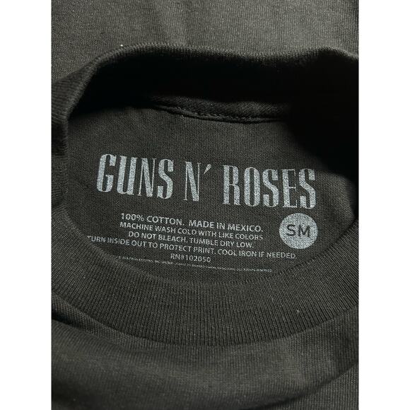 Guns N Roses Paradise City Skull Top Hat Black Band Slash T-Shirt S Small NWOT - Picture 5 of 5